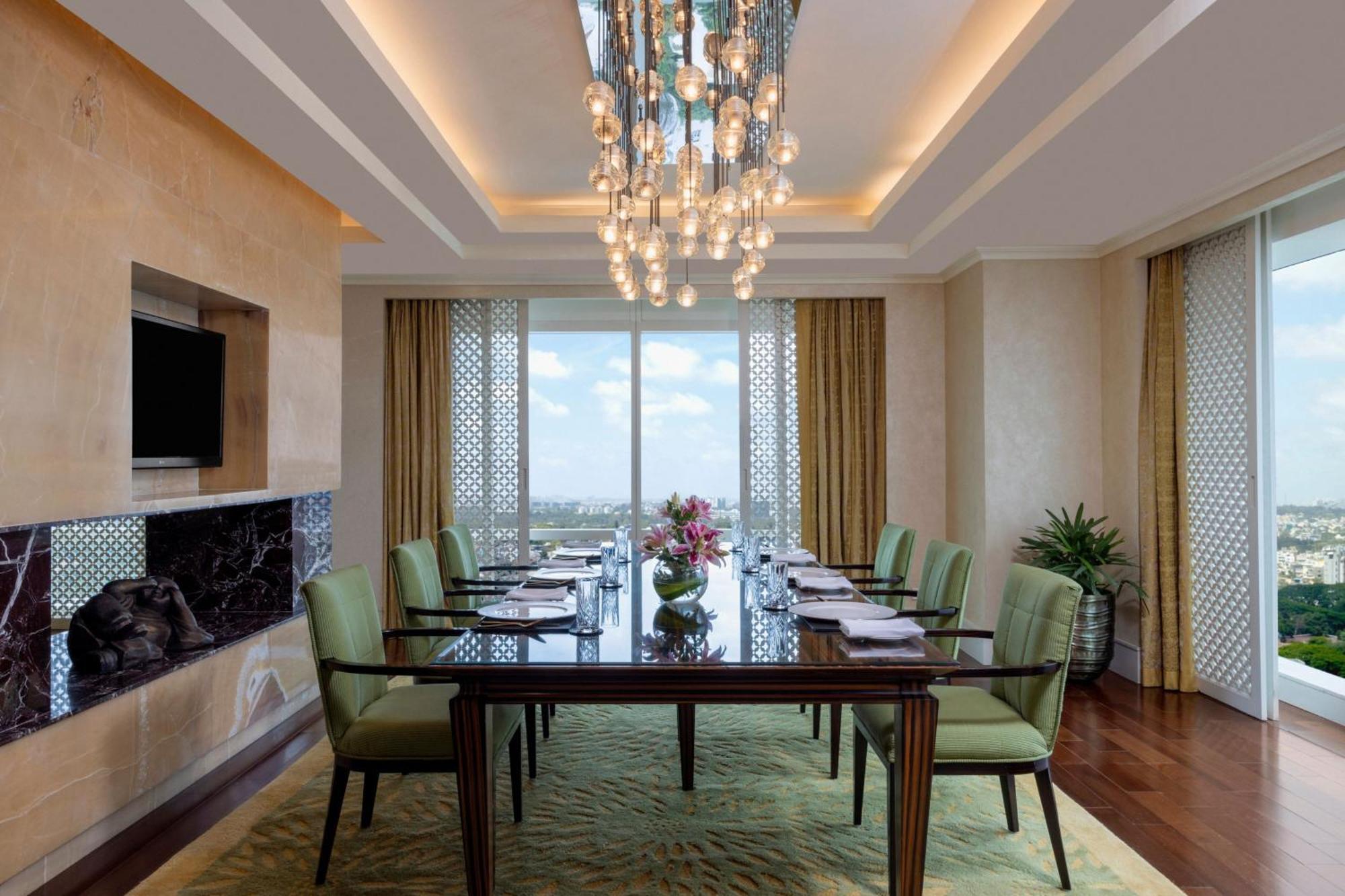 The Ritz - Carlton, Bangalore Eksteriør bilde